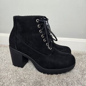 UNR8TED Black Chucky 3.5" Heel Lace Up Boots Size 10